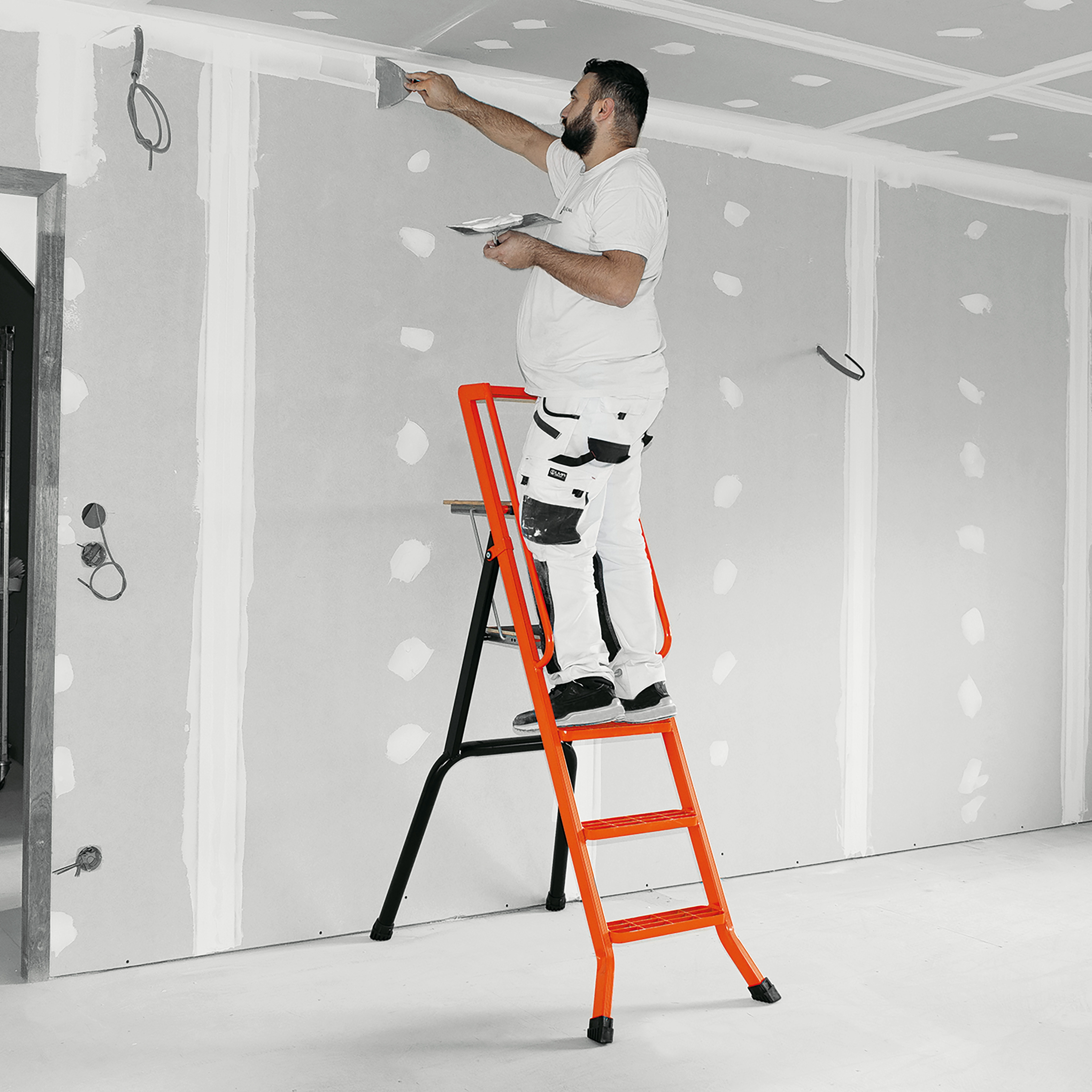 Scari pliabile din aluminiu LESCABO cu platforma, 1 tronson